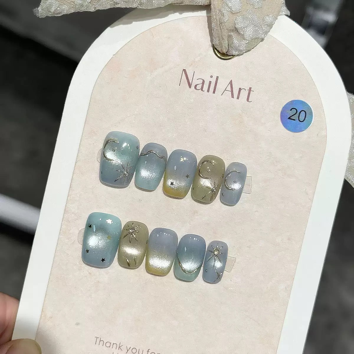 Gypsophila Press-On Nail Art