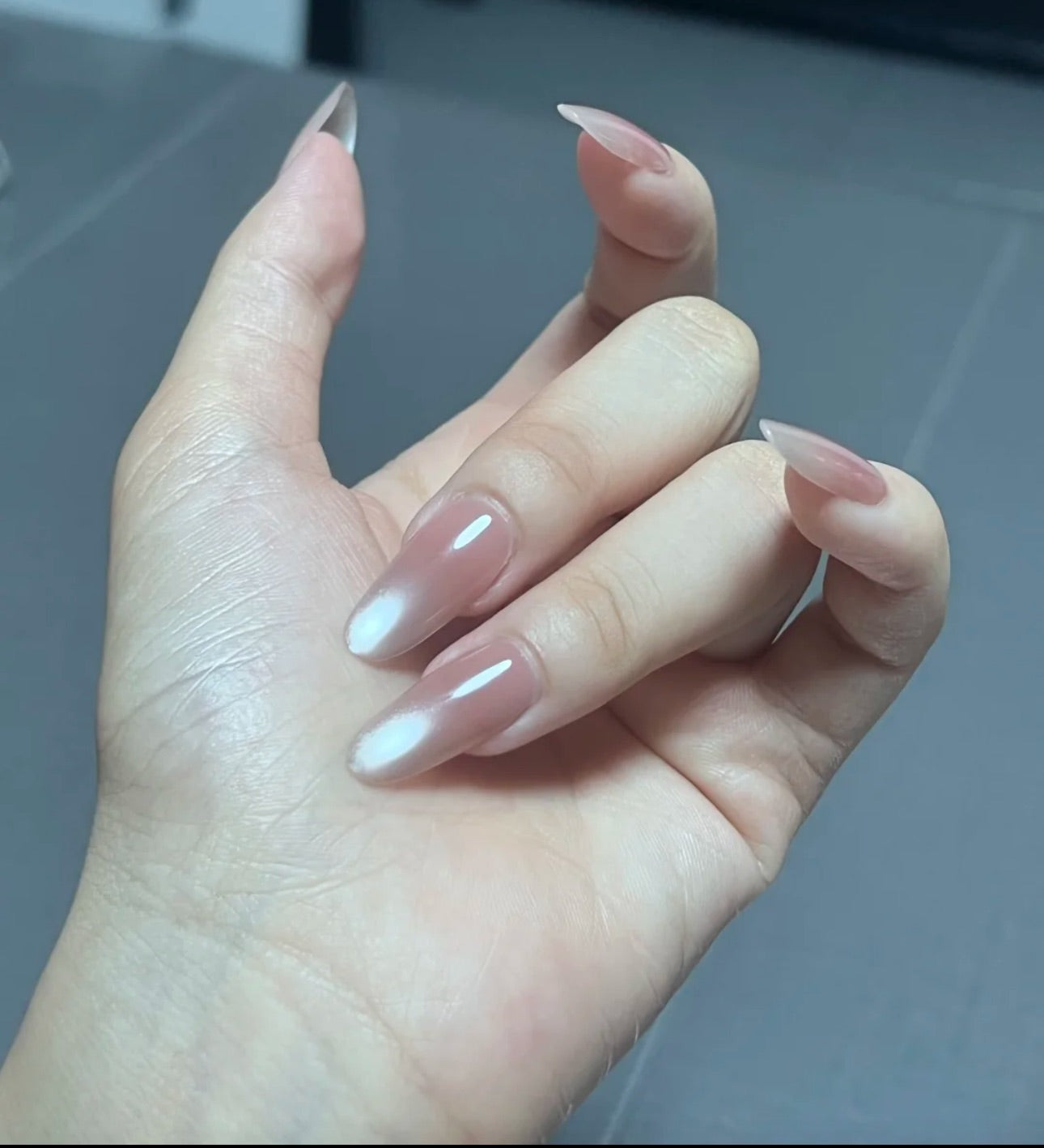 High-Shine Cat Eye Press-On Nails