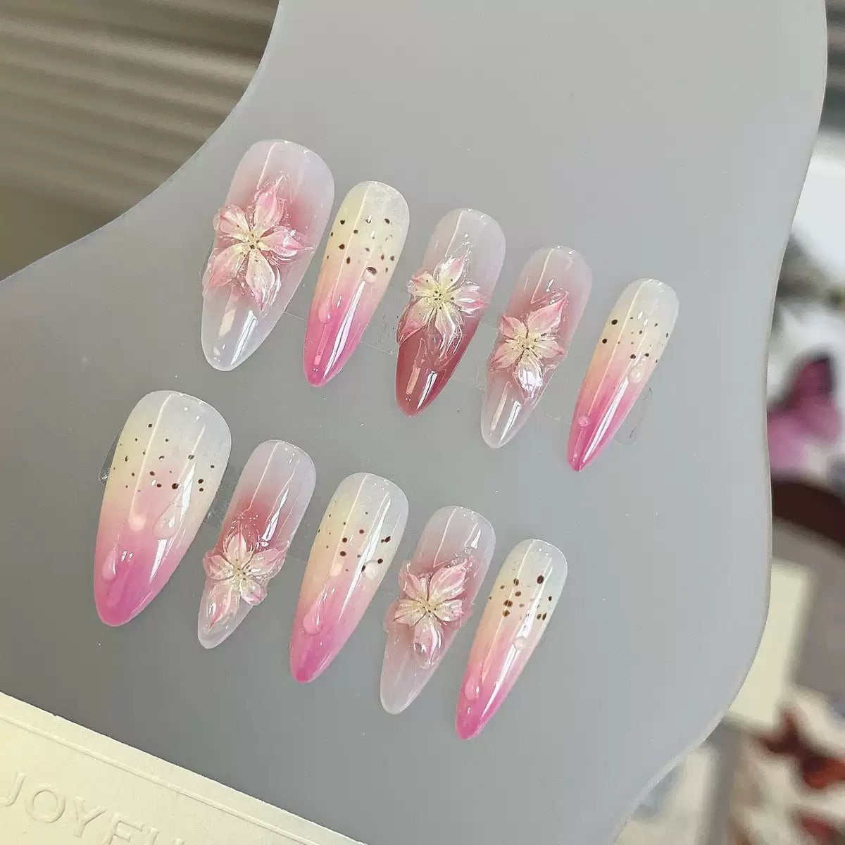 3D ice crystal press-on nails