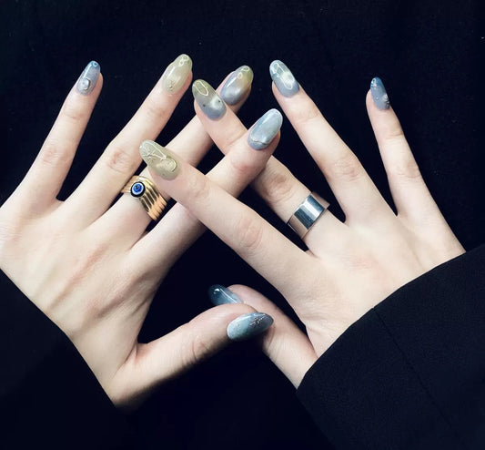 Gypsophila Press-On Nail Art