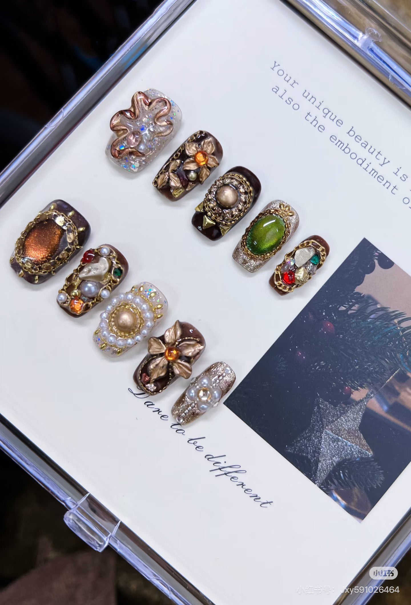 Baroque-style Press-on Nails