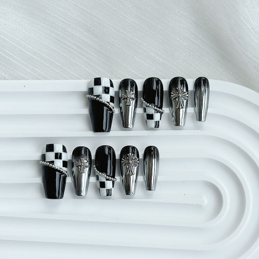 Checkerboard Press-On Nails